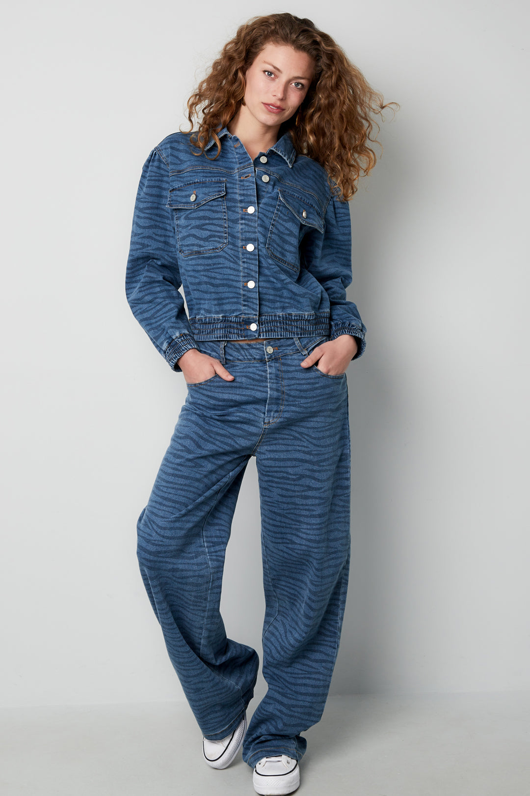 Giubbotto in Jeans Donna Taglio Corto Motivo Tigre