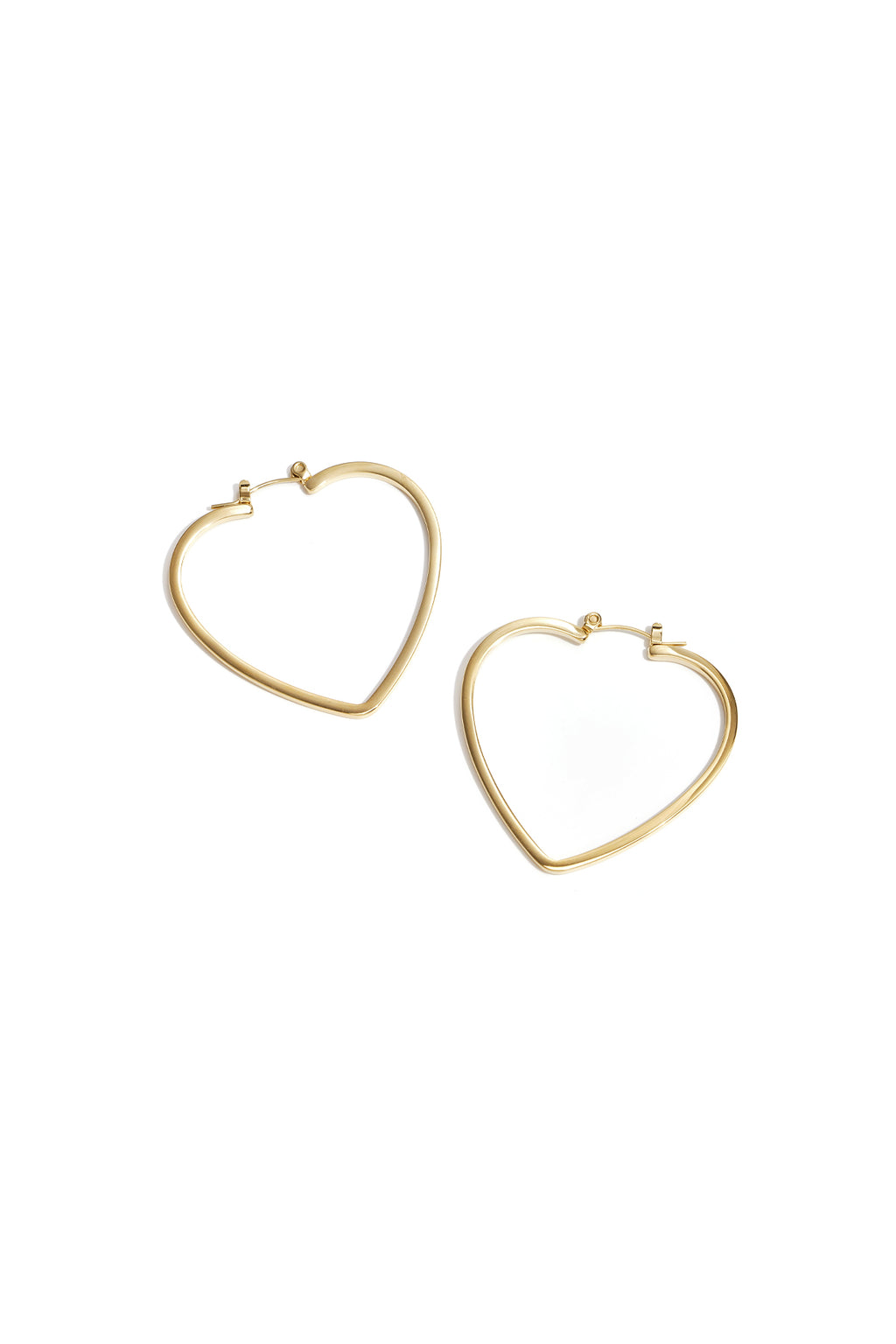 Orecchini a cerchio minimalisti a forma di cuore