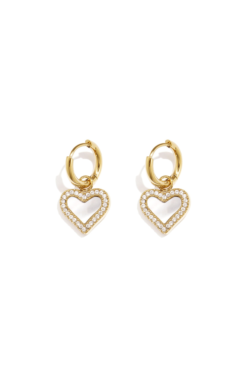 Orecchini con cuori pendenti in madreperla