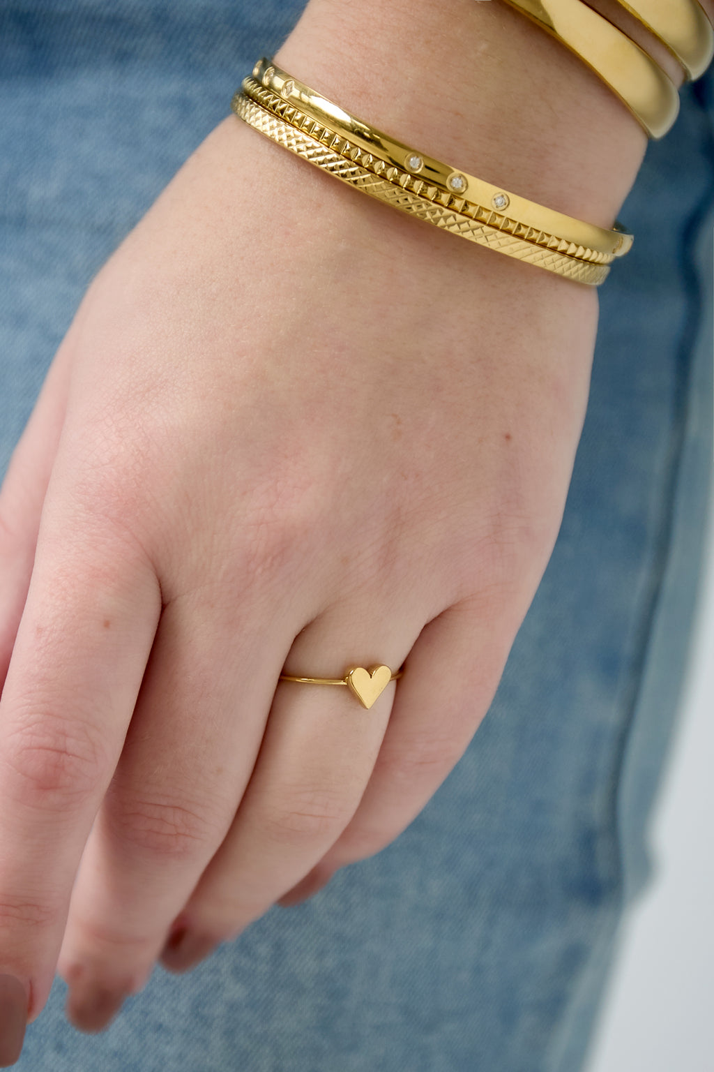 Piccolo anello a forma di cuore