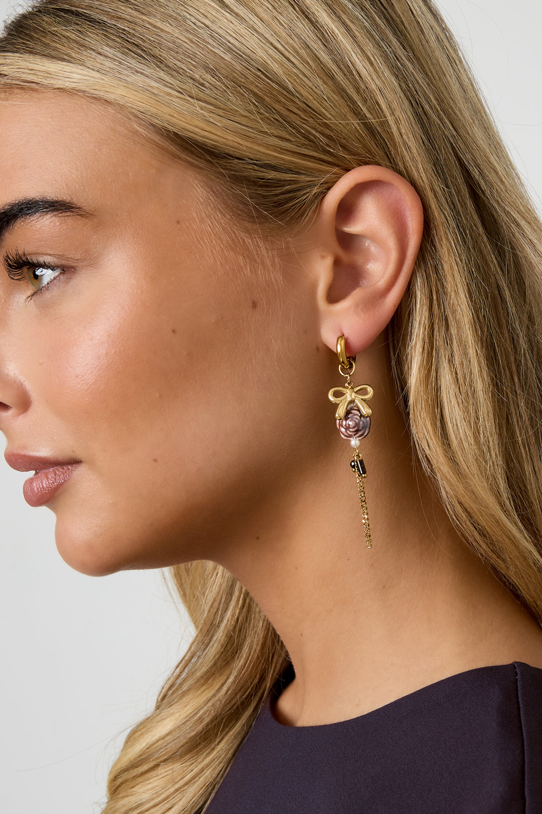Orecchini pendenti in acciaio inossidabile, stile casual, semplici, da donna, serie "Fiore"